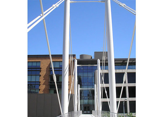 Sistema de tensão e compressão de fabricação de aço carbono